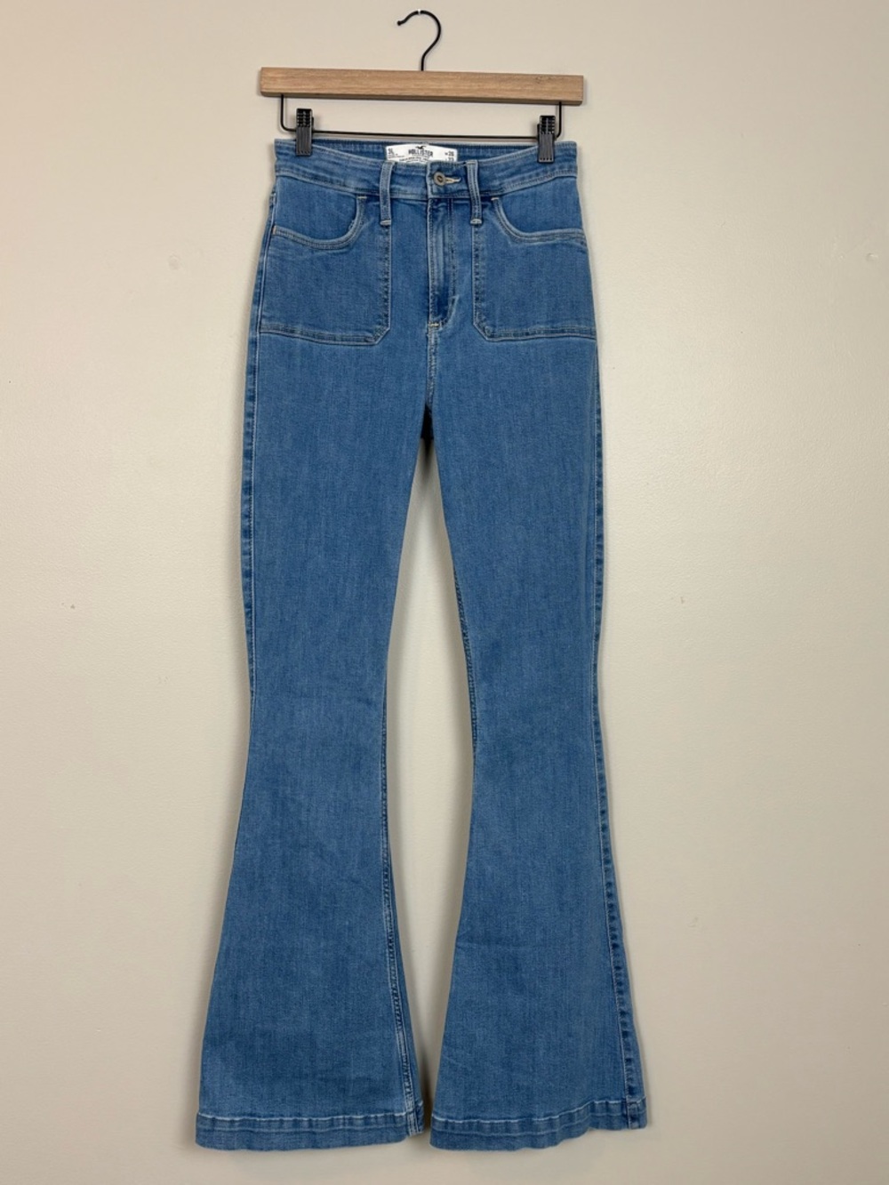 Hollister Jeans Womens 26 Long Curvy High Rise Vintage Flare Denim in Blue